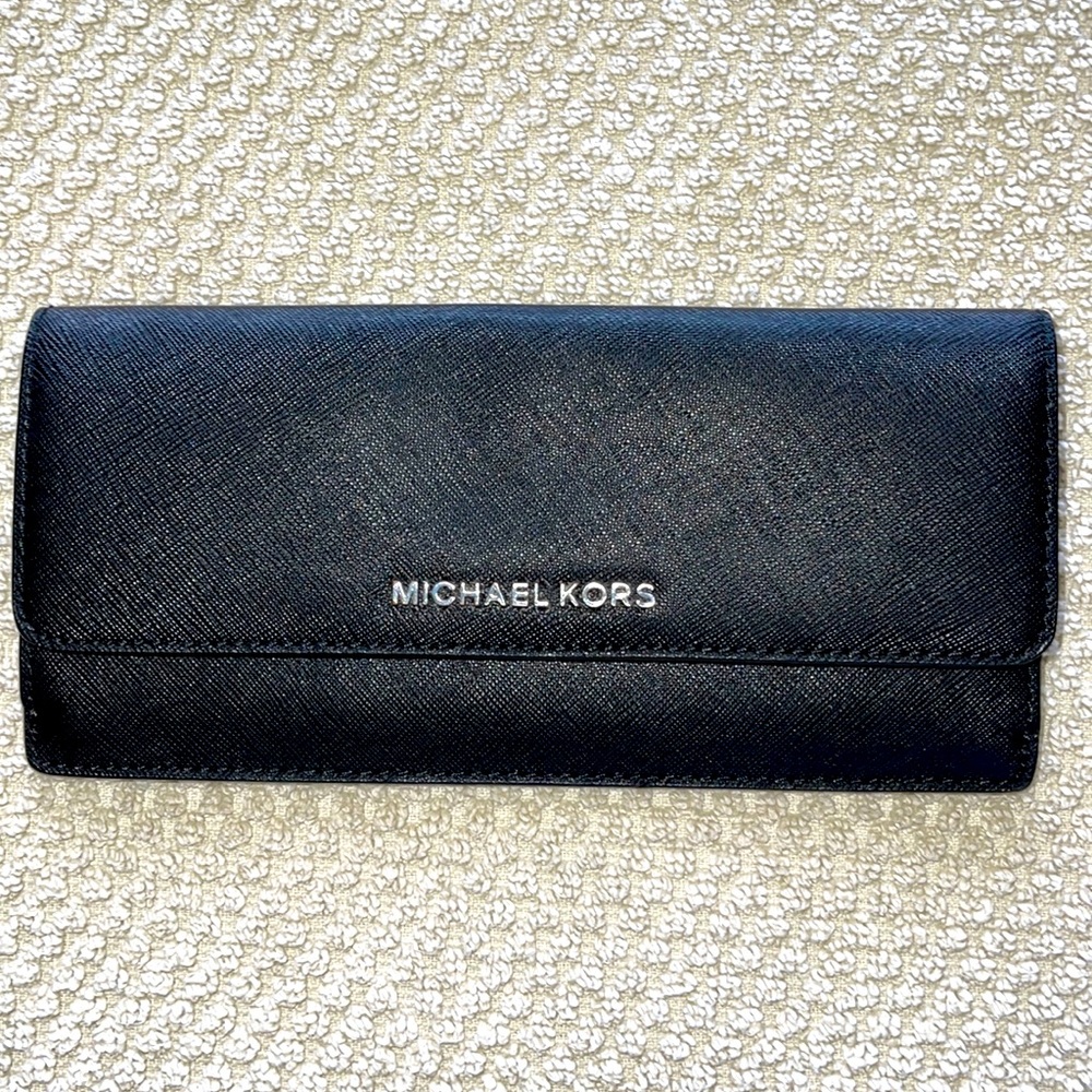 Michael Kors Envelope Wallet
